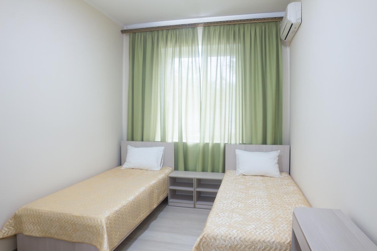 Hotel Alma Ata Zhosaly 외부 사진